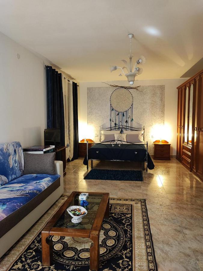 Bed and Breakfast L' Acchiappasogni Сант-Антиоко Экстерьер фото